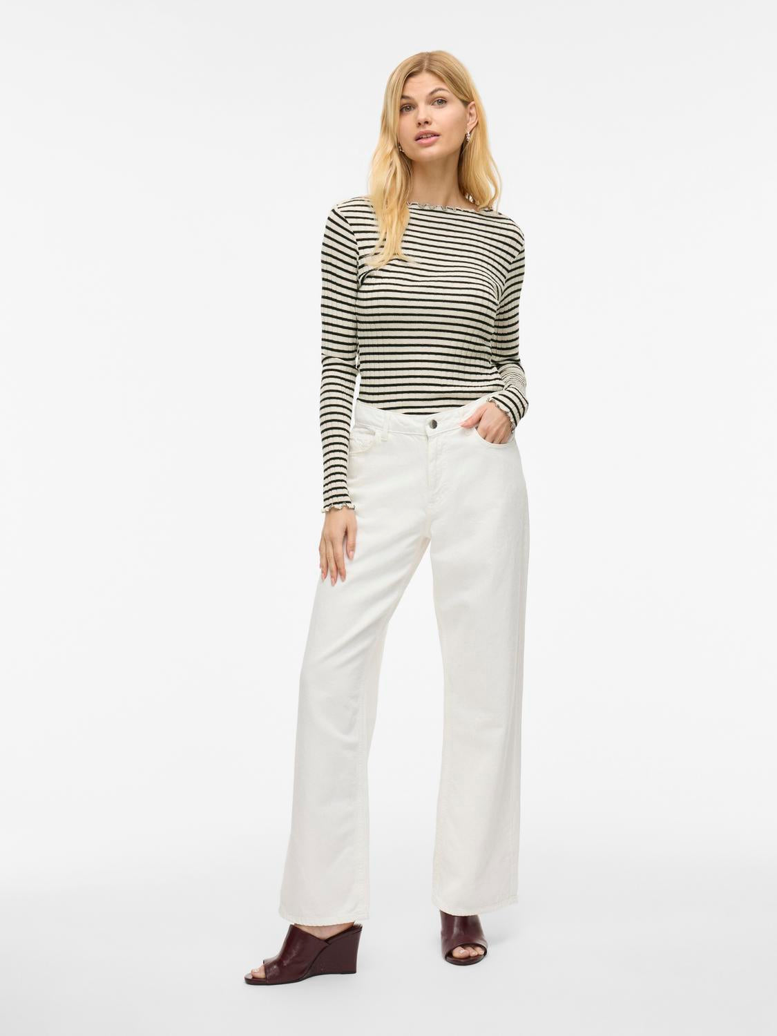 model_shot-front_full